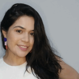 Letícia Toledo